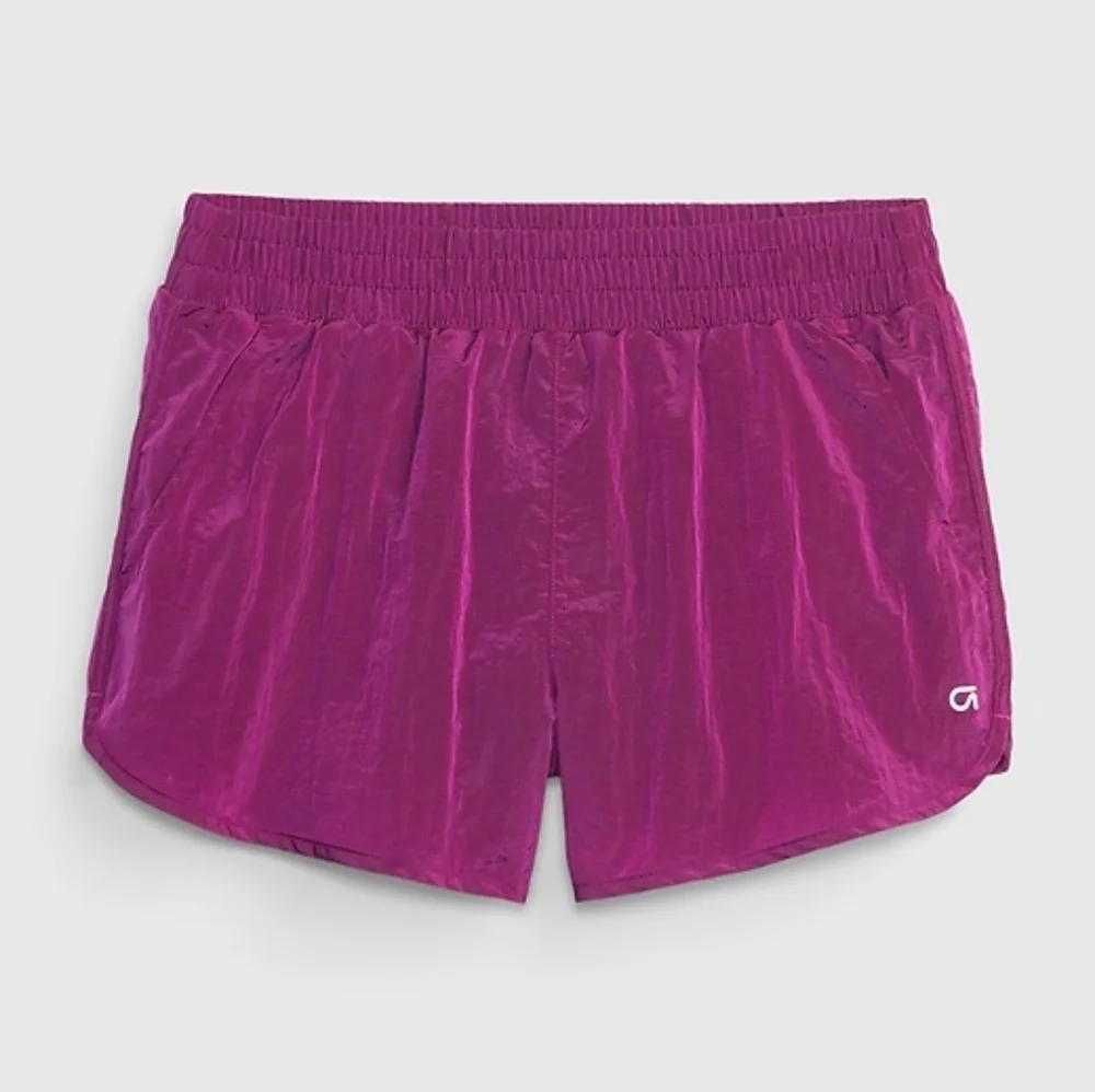 NWT GapFit Running Shorts Size 8 In Fuchsia Pink